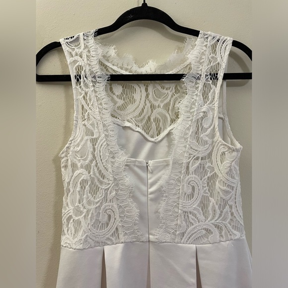 Francesca’s Sweetheart Lace Yoke Sleeveless Mini Dress in White - S‎ - Picture 6 of 10